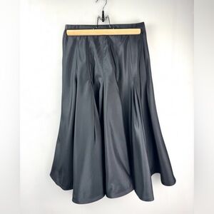 XSCAPE By Joanna Chen Women’s Pleated
Black Full Skirt Classic A-Line Size 4